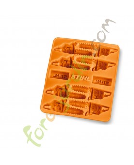 Moule à glaçon en silicone de la forme d'une tronçonneuse Stihl réf. 0421-600-0056