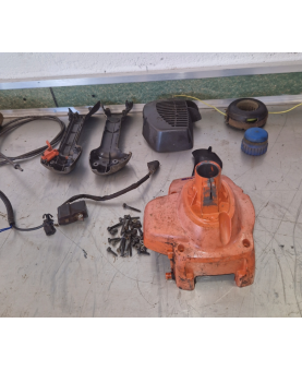 Lot de pièces d'occasion pour debroussailleuse husqvarna 125C 