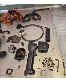Lot de pièces d'occasion pour debroussailleuse Stihl fs 80R