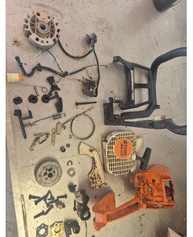 Lot de pièces d'occasion pour tronconneuse Stihl MS 210