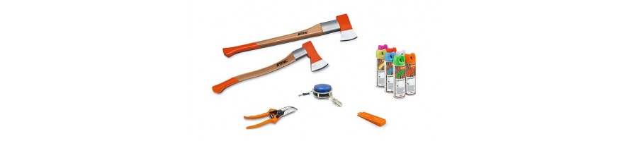 Accessoires et outillage à mains pour travaux forestiers, de motoculture et de jardinage